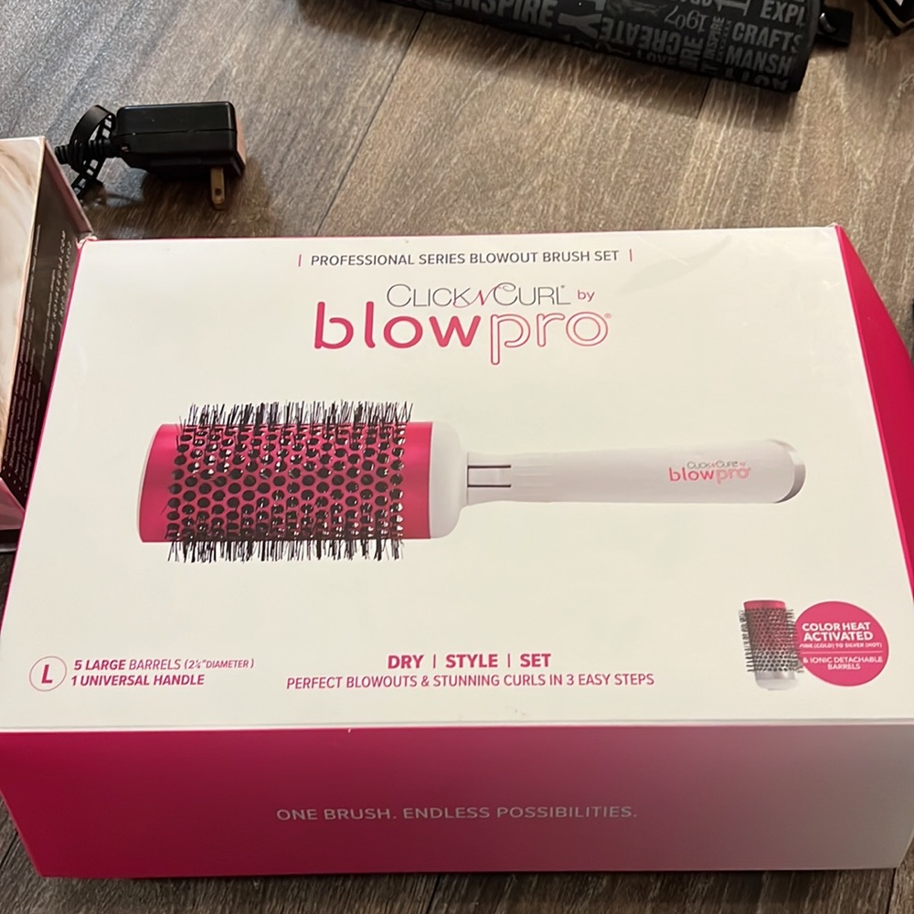 Click n curl by blow pro